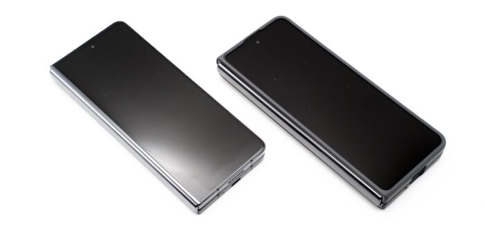 Photo Foldable phone